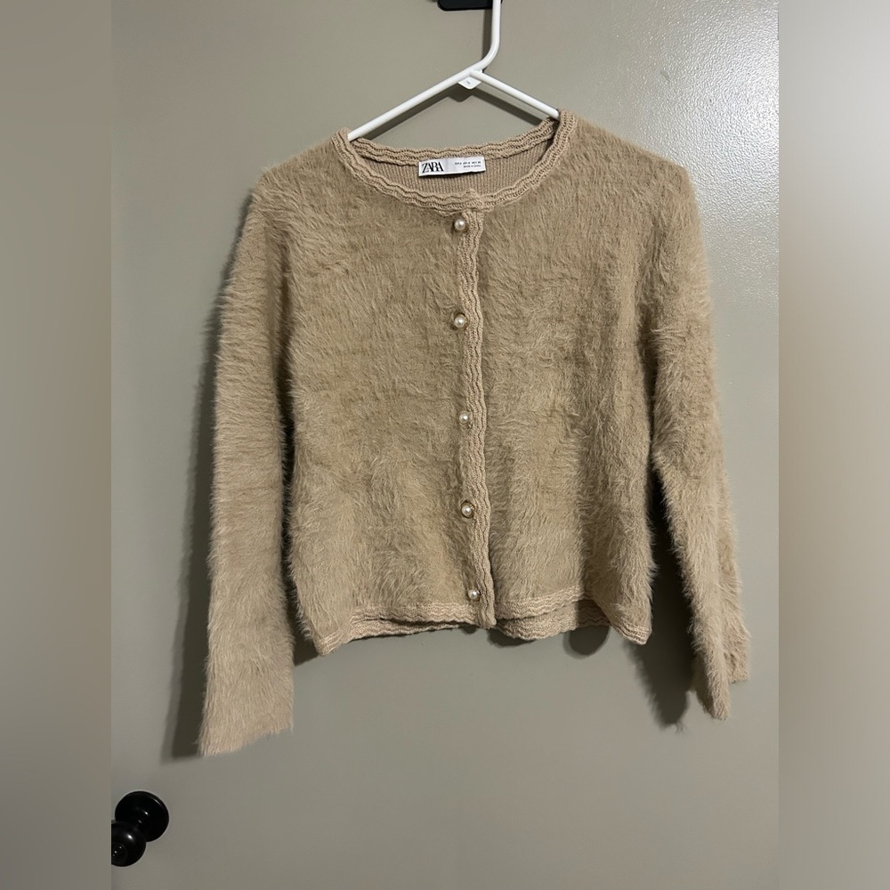 Zara faux fur pearl and gold button cardigan women size small